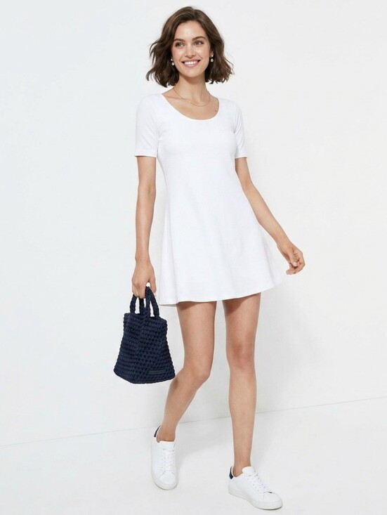 Tuckernuck Dresses & Skirts - Tuckernuck Mini Tennis Dress Size Medium White Short Sleeve 2-in-1 Pockets NWT